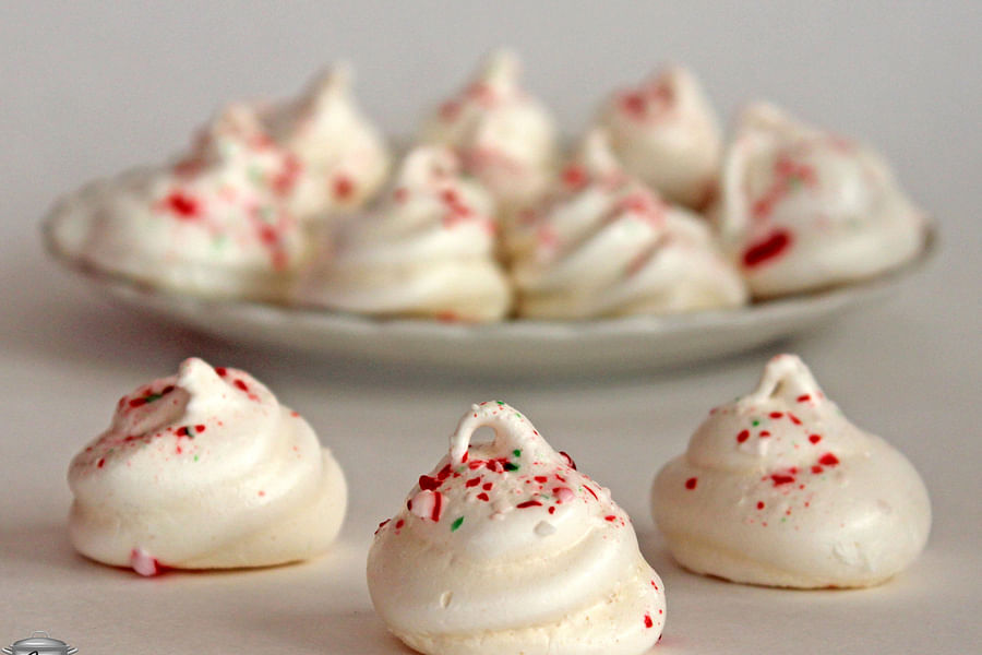 peppermint meringue drops