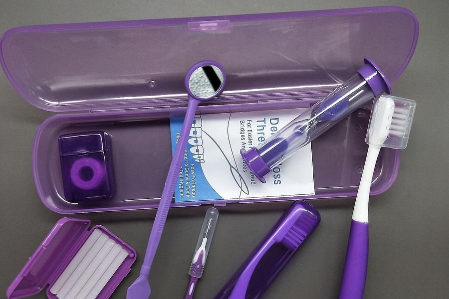 orthodontic toothbrush